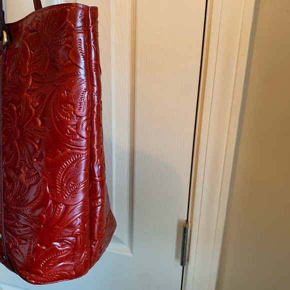 NWT REG. $249
PATRICIA NASH BENVENUTO XL TOTE
COLOR OCHRE
(EARTHY RED) - Picture 5 of 9